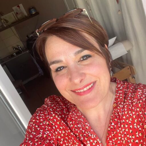 Laetitia Dionnau - Réflexologue à Puisserguier selfie portrait